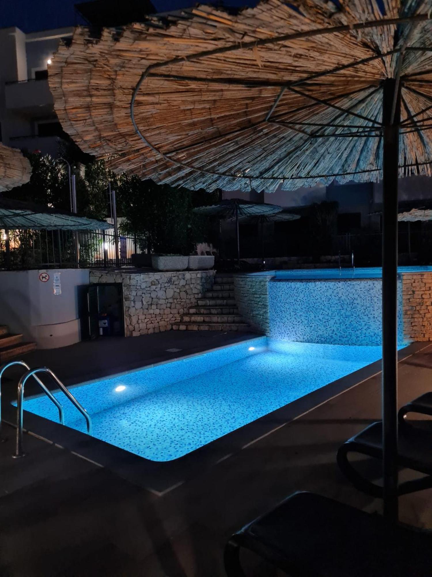 Apartment Relax Villa Salena Слатине Екстериор снимка